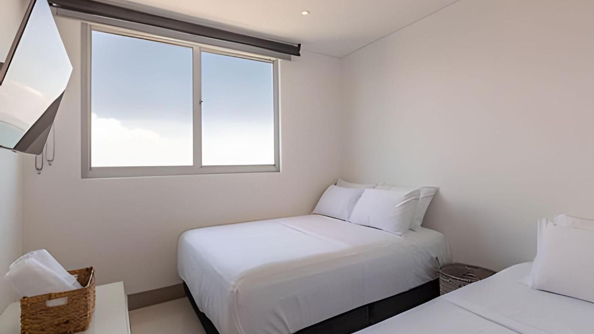 Laurdhomes Palmetto Floor 32, Sea View, 3hbt *