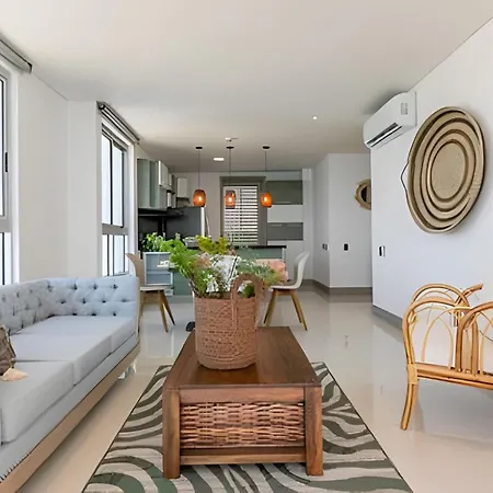 Laurdhomes Palmetto Floor 32, Sea View, 3hbt *