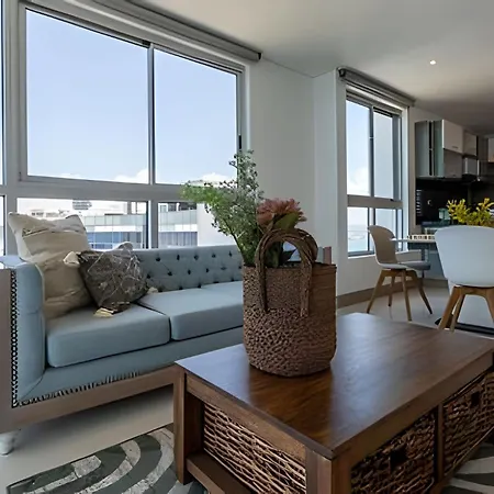 Laurdhomes Palmetto Floor 32, Sea View, 3hbt Apartamento *
